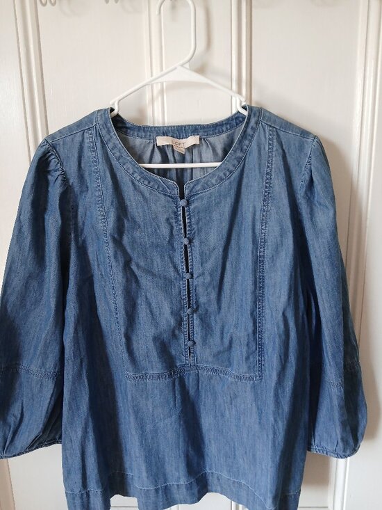 LOFT Tops - Loft chambray puff sleeve blouse XL new without tags